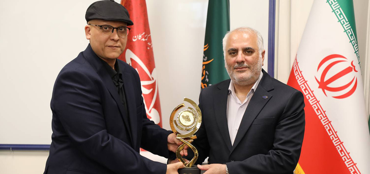 اعطای تندیس طلایی رعایت حقوق مصرف کنندگان
